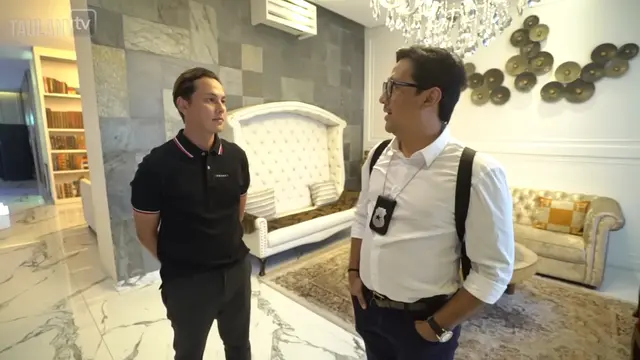 Potret Ruang Tamu Rumah Andhika Pratama dan Ussy Sulistiawaty