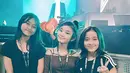 Penampilan keduanya di acara fan meeting Lisa BLACKPINK ini menjadi sorotan karena berhasil mewujudkan gaya kasual yang stylish.