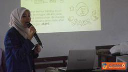 Citizen6, Surabaya: Mahasiswa ITS, Jurusan Teknik Kimia, dalam program kreatifitas mahasiswa pengabdian masyarakat (PKMM) membuat permainan yang bernama Jaws (Javanesse World Scrabble).(Pengirim: Widhy Roviantika)