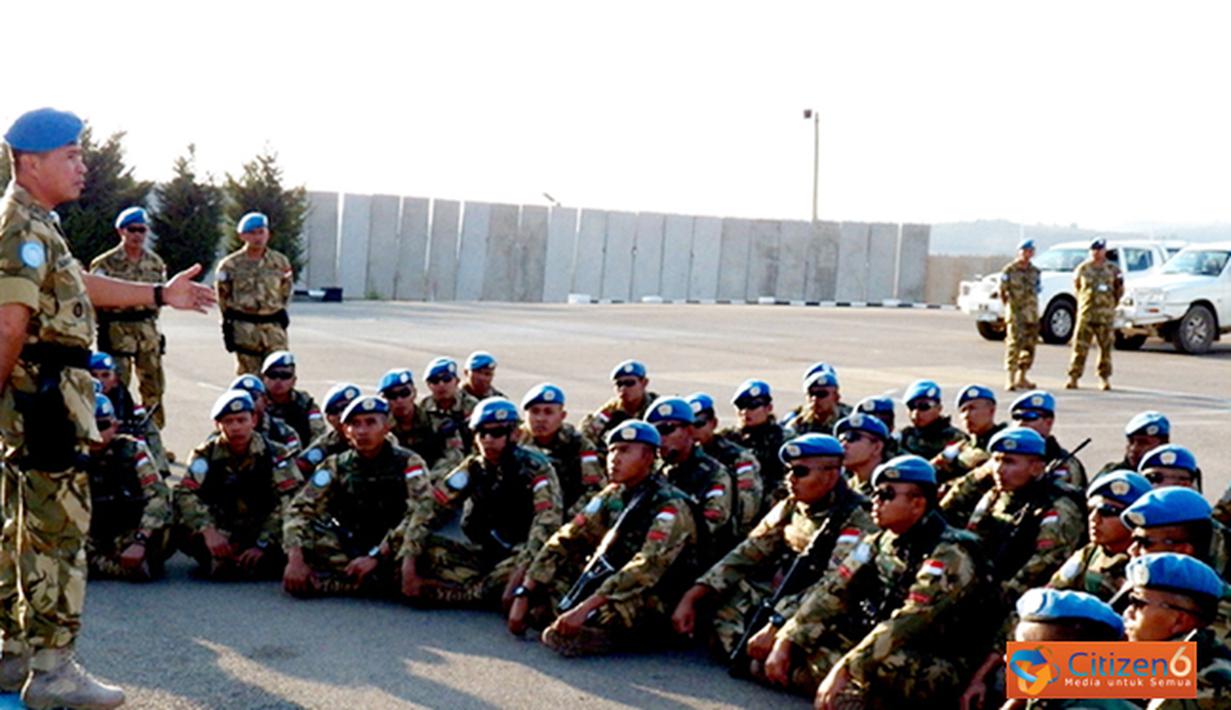 Citizen6, Lebanon: Dalam arahannya Dansatgas Indobatt mengingatkan kepada personel yang akan mengisi pos baru, agar segera menyesuaikan dengan lingkungan daerah yang ada dan jalin hubungan yang baik dengan masyarakat sekitar.  (Pengirim: Badarudin Bakri)