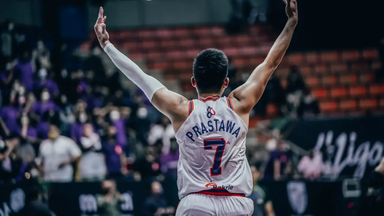 Prastawa memimpin Pelita Jaya lolos dari lubang jarum saat melawan Rans PIK Basketball di play-off IBL