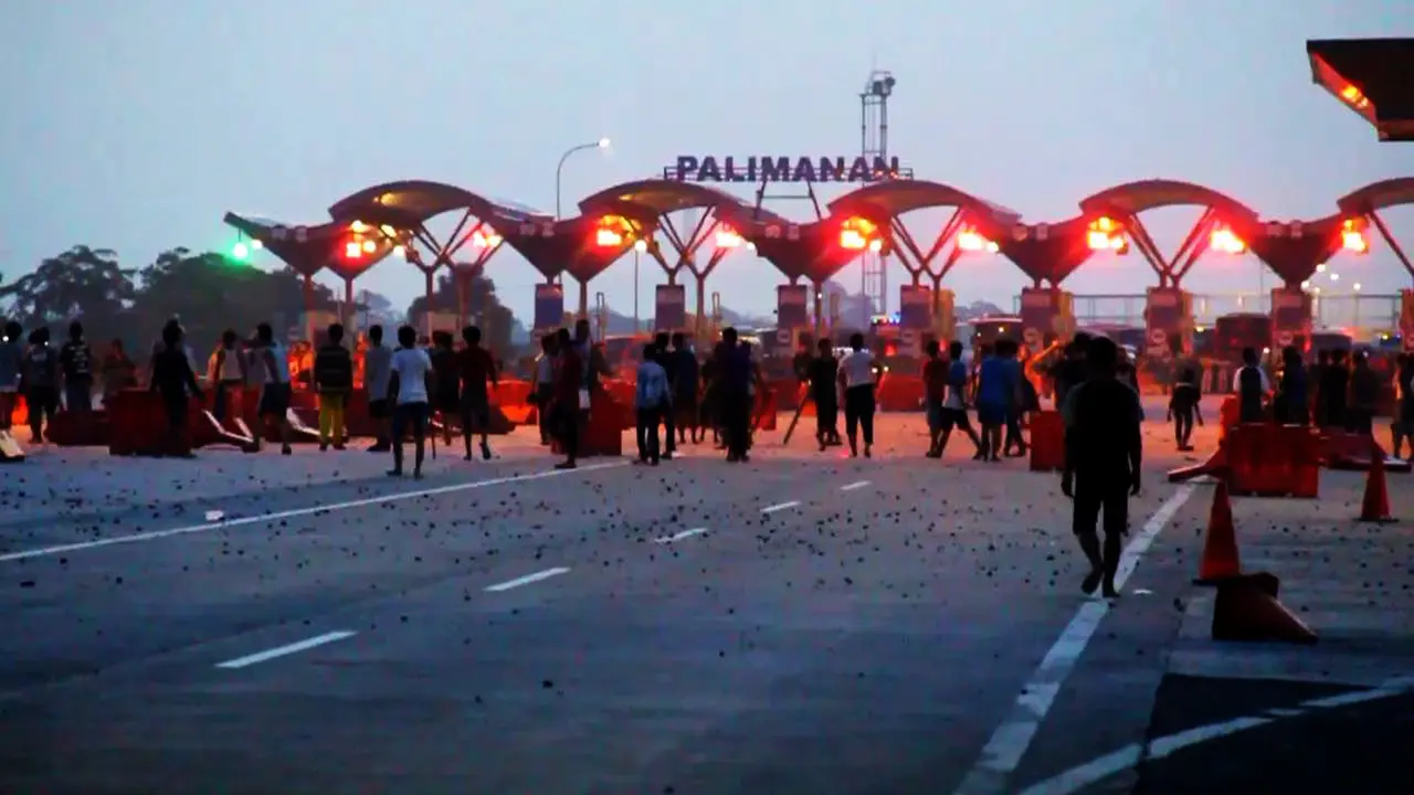 Bentrok Jakmania dan warga
