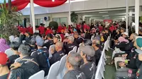 HKAN, PDIP Ajak Lihat Sisi Lain Petugas Kebersihan dan Pemulung