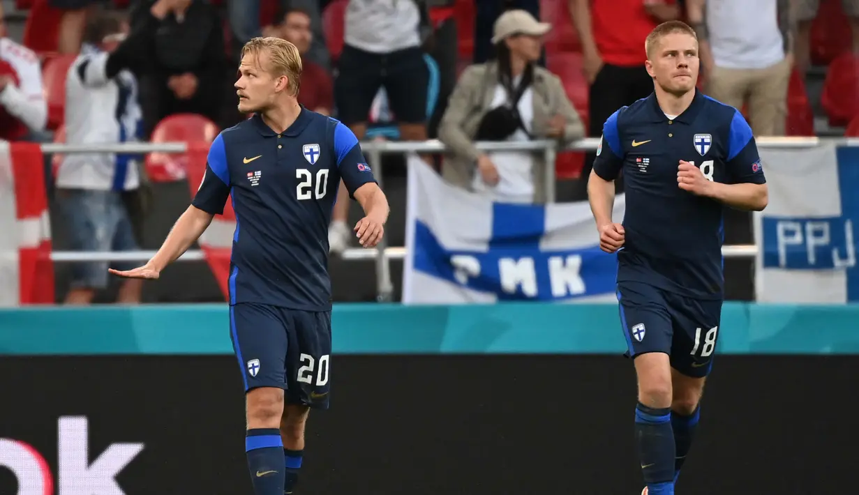 Bukan hanya itu, Joel Pohjanpalo yang berhasil menjebol gawang Denmark dalam pertandingan memberikan isyarat kepada para suporter untuk tidak melakukan selebrasi yang berlebihan. (Foto: AFP/Pool/Jonathan Nackstrand)