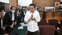 Terdakwa kasus dugaan pembunuhan berencana terhadap Brigadir Nofriansyah Yosua Hutabarat, Ferdy Sambo usai menjadi saksi dalam menjalani sidang lanjutan di Pengadilan Negeri Jakarta Selatan, Rabu (7/12/2022). Ferdy Sambo menjadi saksi untuk terdakwa Richard Eliezer, Ricky Rizal dan Kuat Ma'ruf di persidangan perkara pembunuhan berencana Brigadir J. (Liputan6.com/Faizal Fanani)