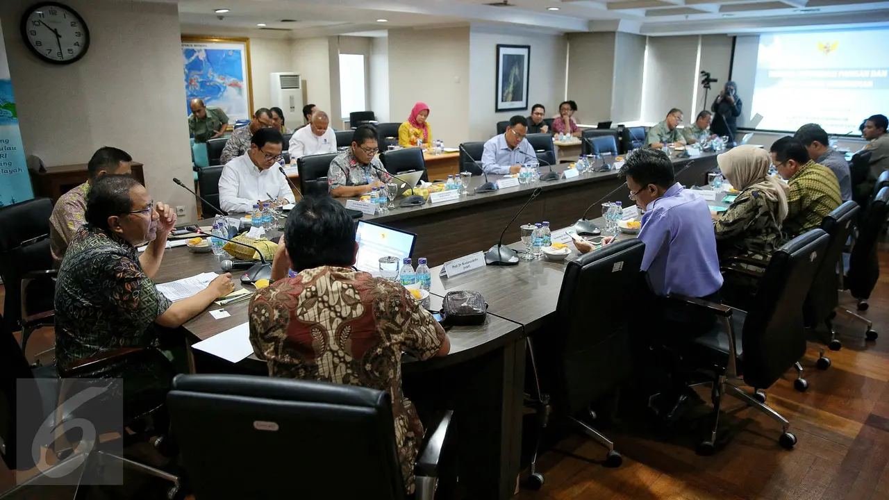 20160121-Menko Rizal Ramli Pimpin Rakor Ketahanan Pangan dan Kemiskinan-Jakarta