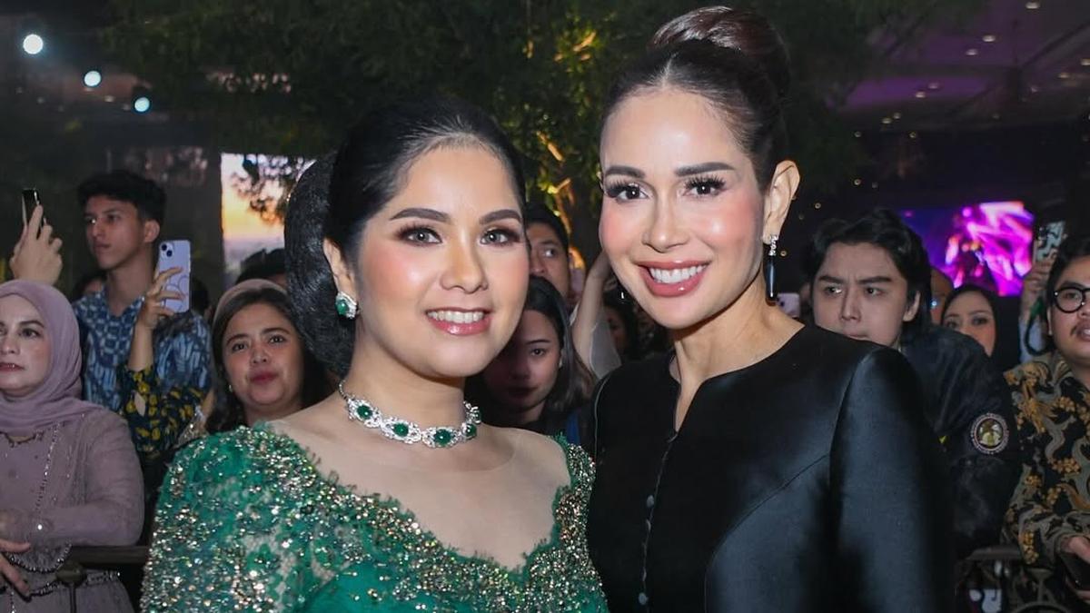 Gaya Annisa Pohan di Acara Ngunduh Mantu Al Ghazali dan Alyssa Daguise, Glamor dengan Kebaya Hijau Zamrud