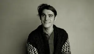 RJ Mitte Pemeran Breaking Bad Meninggal Dunia di Usia 34