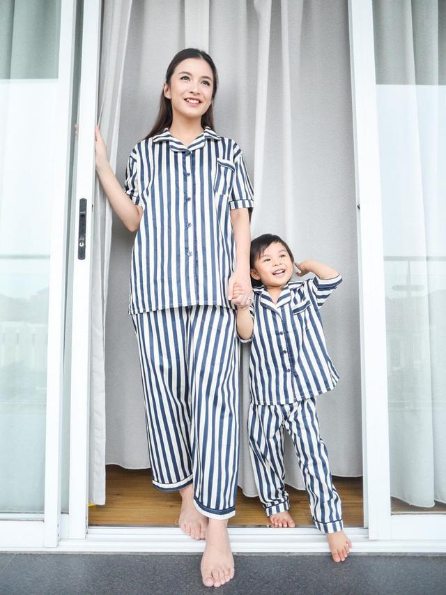 7 Potret Chelsea Olivia dan Nastusha Pakai Baju Kembar, Curi Perhatian