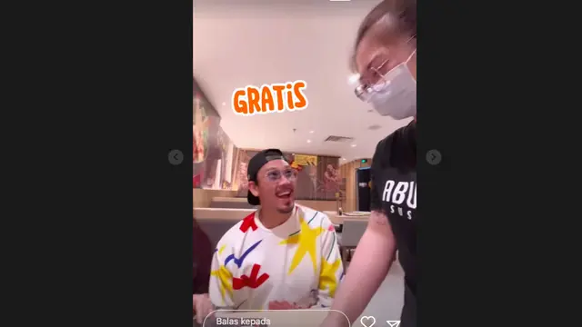 Momen Kocak Denny Sumargo Jual Popularitas di Malaysia Biar Bisa Makan Gratis, Istri Hanya Geleng-Geleng Nahan Malu. (instagram.com/sumargodenny)