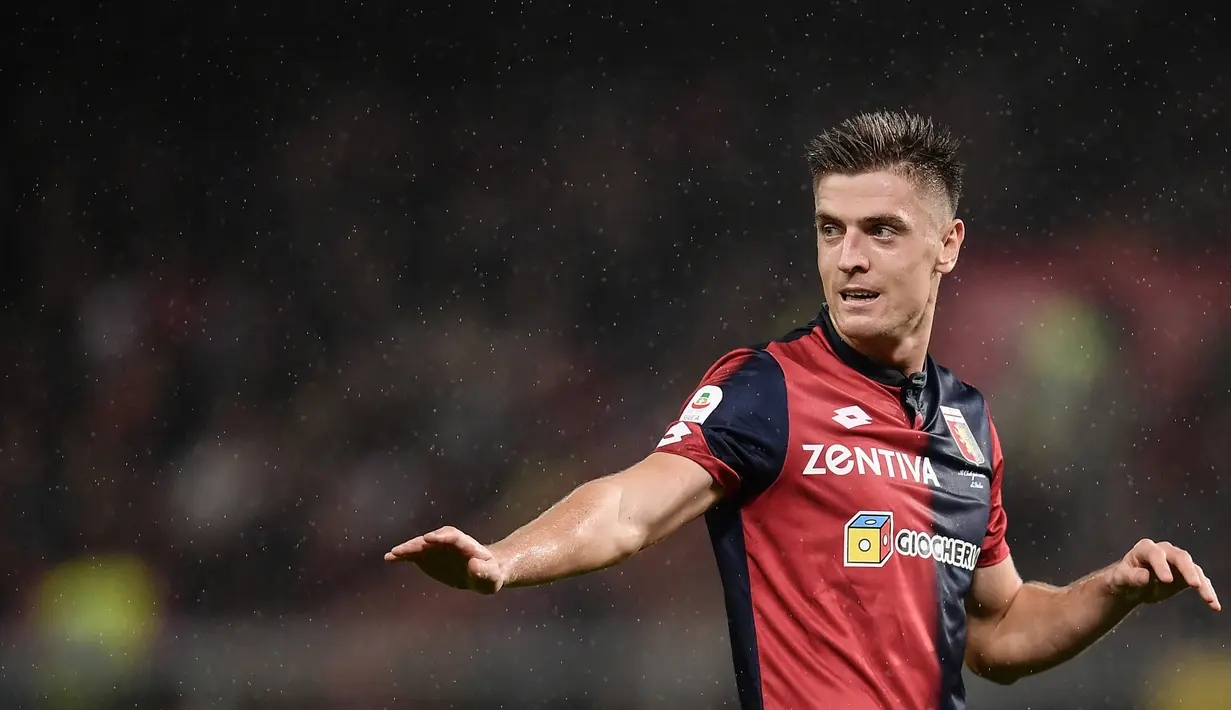 1. Krzysztof Piatek (Genoa) - 11 gol (AFP/Marco Bertorello)