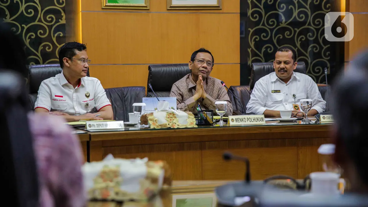 Menko Polhukam Mahfud Md Terima Silaturahmi Grup Emtek