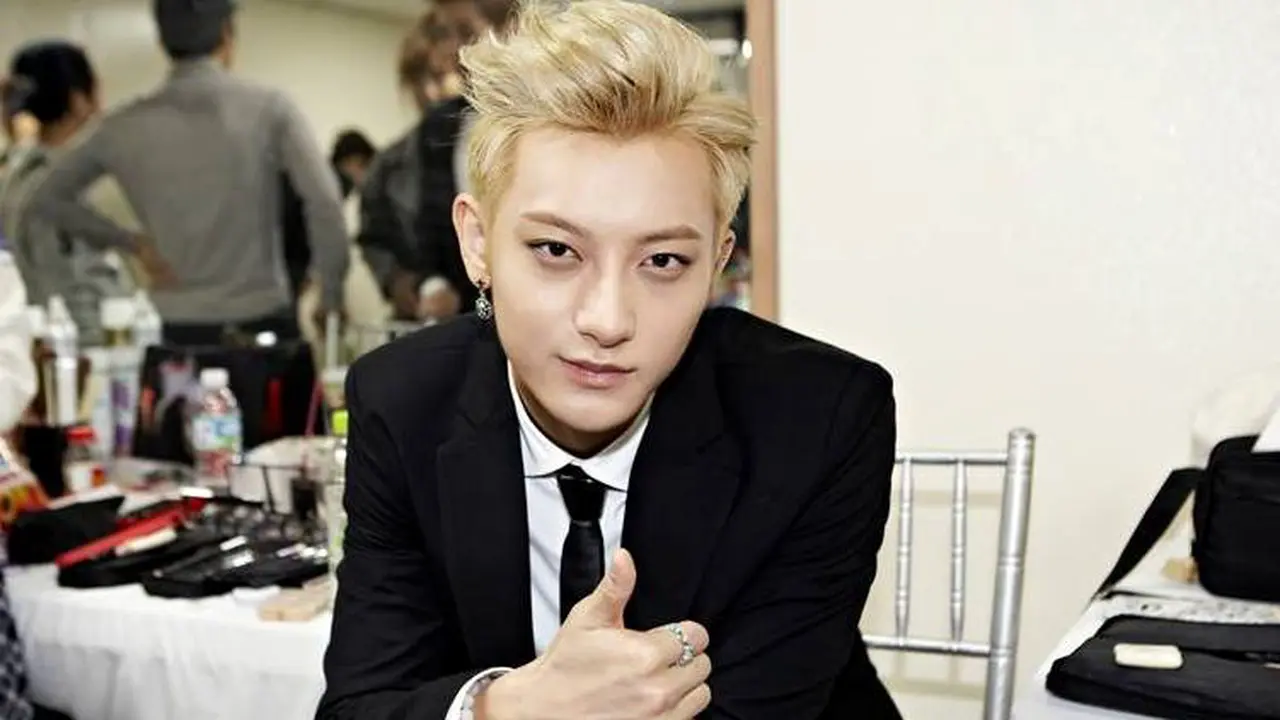 Tao EXO Ajak Penggemar Jaga Kulit Tetap Mulus
