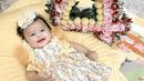 <p>Pada usia 4 bulan, Ameena tampak makin menggemaskan dengan senyuman manisnya. [Foto: Instagram.com/attahalilintar]</p>