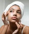 Tips Double Cleansing untuk Kulit Berminyak dan Rentan Jerawat | Copyright pexels.com/Ron Lach