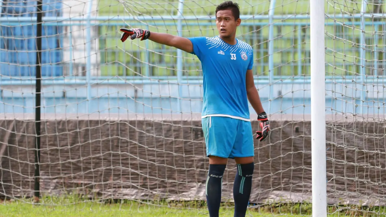 Kiper Arema