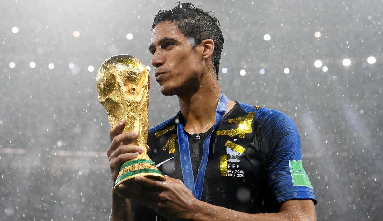 2. Raphael Varane - Bek Real Madrid (Prancis). (AFP/Franck Fife)