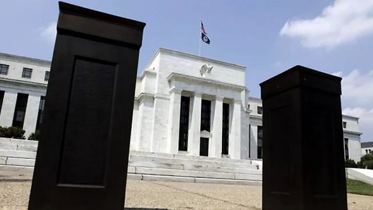 the-fed-moneter-131218b.jpg