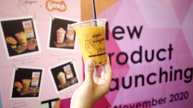 Kopi Kangen berkolaborasi dengan Sjora Nestle Mango Peach dan menghadirkan empat varian minuman baru. (dok. Istimewa)