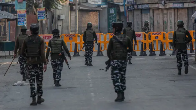 India Perketat Penjagaan di Kashmir