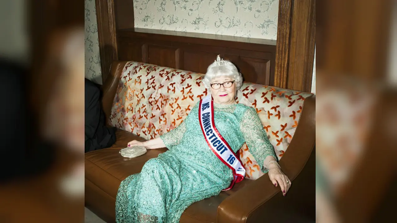 Krystyna Farley adalah pemenang kontes Miss Connecticut Senior Amerika meski sudah lanjut usia (Dokumentasi BRIAN FINKE)