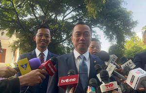 Ketua DPP Gerindra Prasetyo Hadi&nbsp;di kediaman Prabowo Subianto, Jalan Kertanegara IV, Jakarta Selatan, Minggu (20/10/2024). (Liputan6.com/Winda Nelfira)