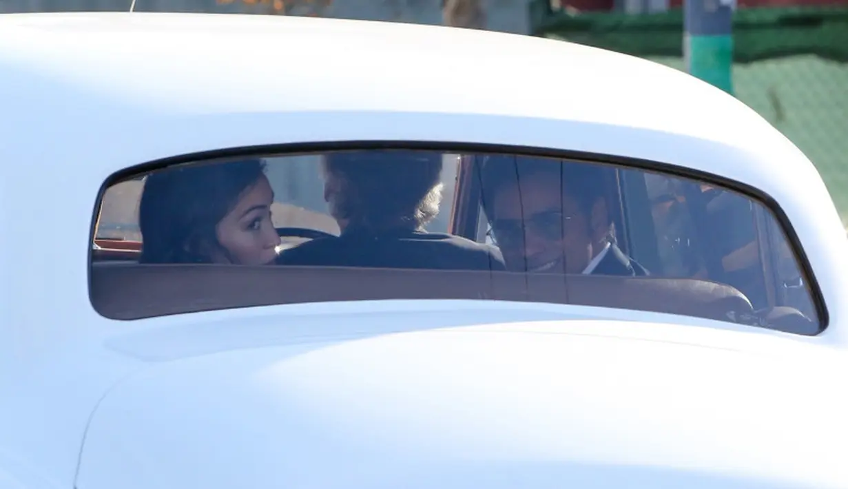 Beruntung perampokan tersebut tak membuat pernikahan John dan Caitlin diundur. (CPR / Premiere / VM / BACKGRID)