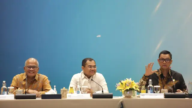 Menteri BUMN Erick Thohir selaku Rapat Umum Pemegang Saham (RUPS) PT PLN (Persero) memutuskan mengubah susunan Komisaris dan Direksi PLN. (Dok PLN)