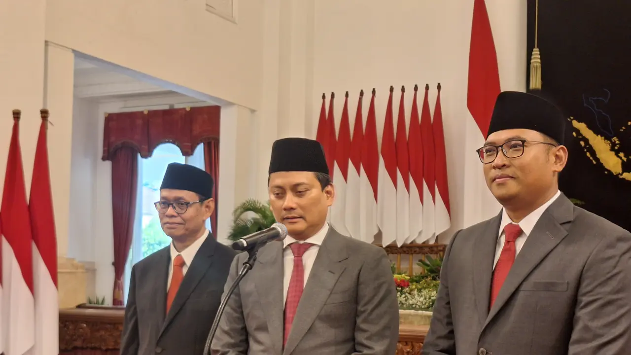 Wakil Menteri Pertanian (Wamentan) Sudaryono (Kanan) usai menghadiri acara pelantikan di Istana Kepresidenan Jakarta, Kamis (18/7/2024).