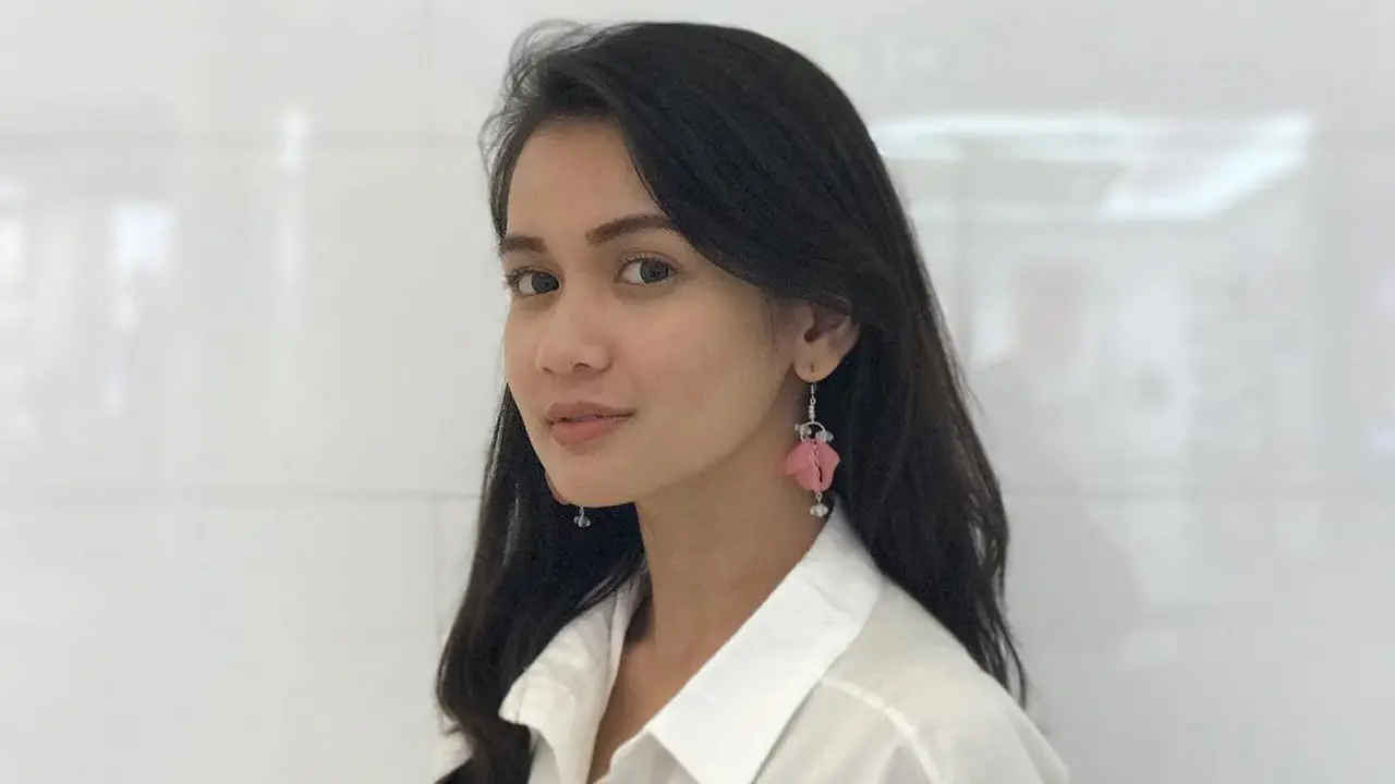 [Bintang] Dea Imut atau Dea Annisa
