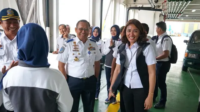 Tinjau Dermaga Eksekutif Merak, Dirjen Hubdat Beberkan Strategi Hadapi Libur Natal dan Tahun Baru