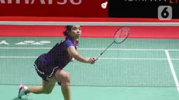 Gregoria Mariska Tunjung lolos ke perempat final Indonesia Masters 2025 usai mengalahkan Lin Hsiang Ti dengan rubber game 21-13, 15-21, dan 21-14. (Liputan6.com/Herman Zakharia)