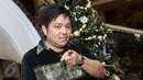 Steven Rumangkang usai menggelar konferensi pers di kawasan Cilandak, Jakarta, Kamis (3/12). Saat ini, Steven belum tahu apakah akan menceraikan Angel Karamoy setelah skandal foto mesranya dengan Pasha Ungu ini beredar. (Liputan6.com/Herman Zakharia)