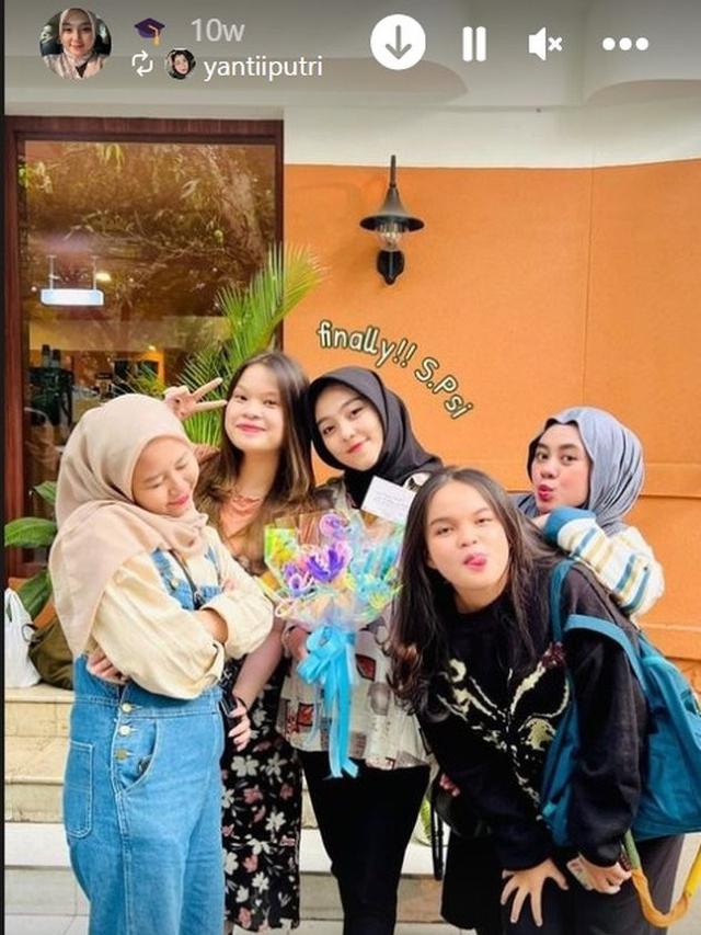 8 Potret Anisa Kinderflix yang Tengah Jadi Sorotan, Selalu Sukses Buat Balita Anteng