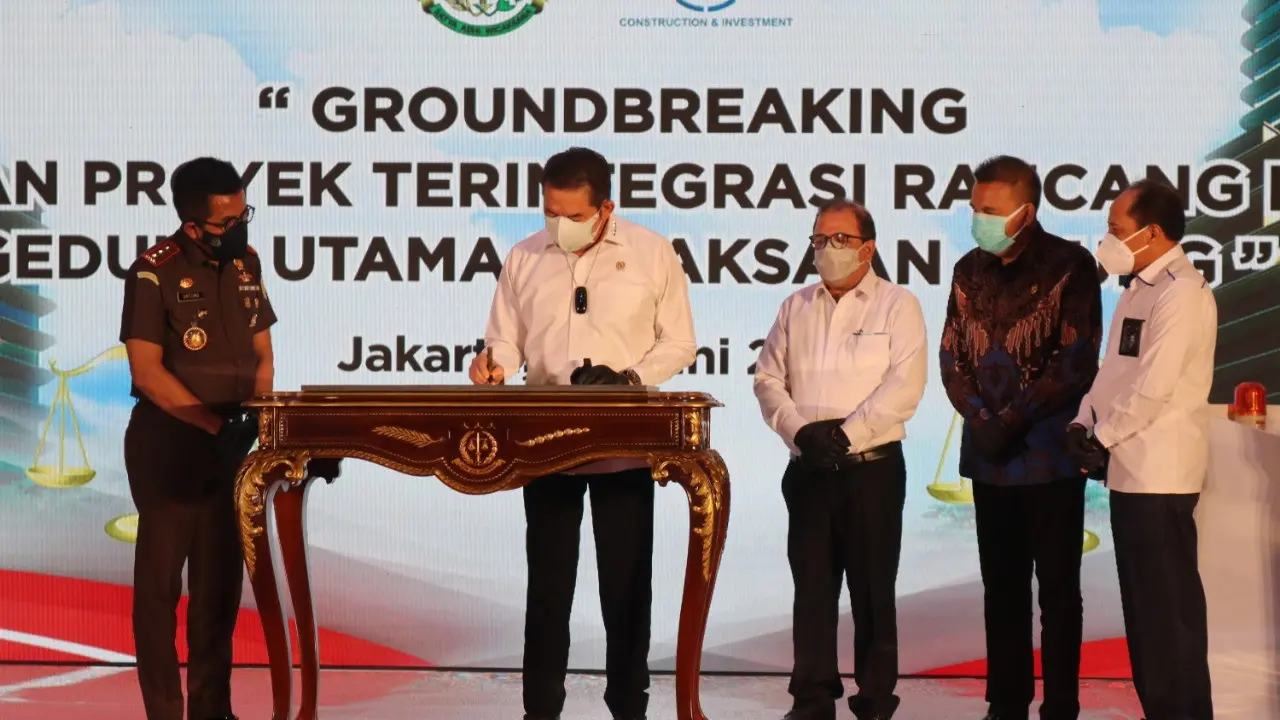Jaksa Agung ST Burhanuddin meresmikan pembangunan kembali Groundbreaking Pekerjaan Proyek Terintegrasi Rancang Bangun Gedung Utama Kejaksaan Agung