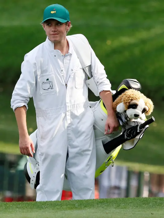 Kondisi Niall tersebut juga muncul di akun Twitter 1D Updates. Sebuah foto yang menunjukkan kakinya turut disertakan. (Bintang/EPA)