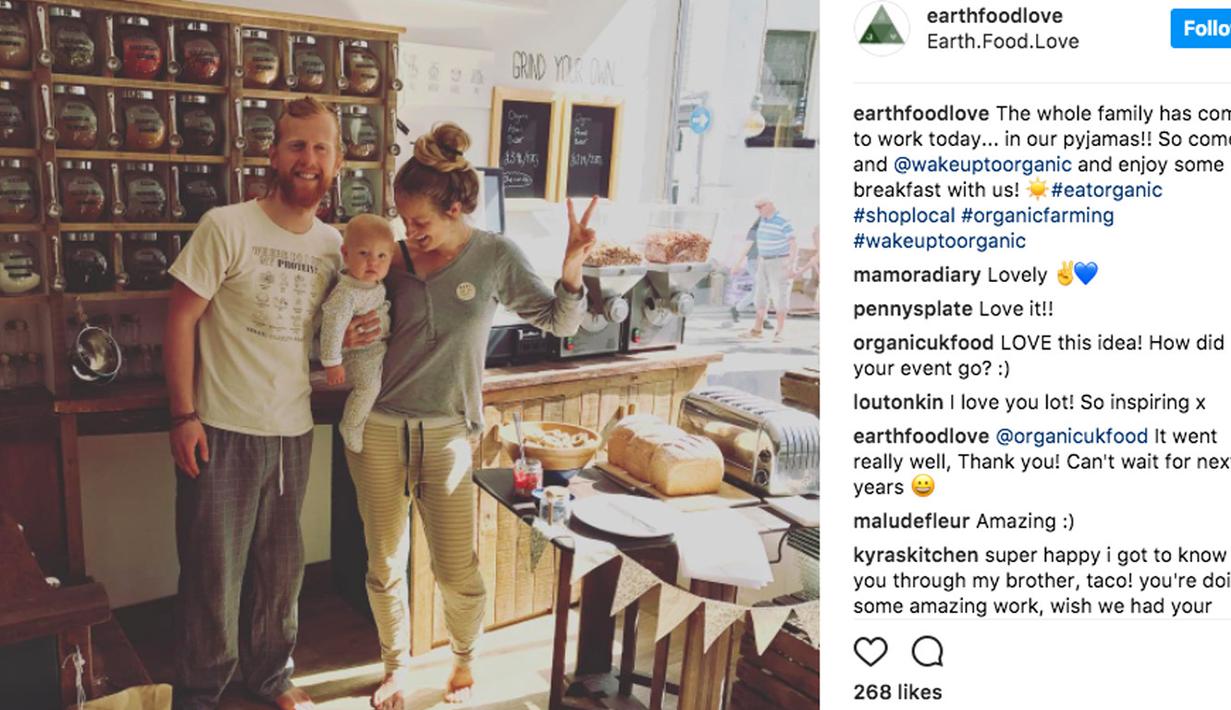 Sepak bola sungguh luar biasa karena ada hubungan antarmanusia. Namun, jika kita tidak memiliki planet (bumi) untuk ditinggali, sepak bola tidak penting lagi. Itulah perbedaannya," tutur Eckersley. (Bola.com/Instagram Earthfoodlove)