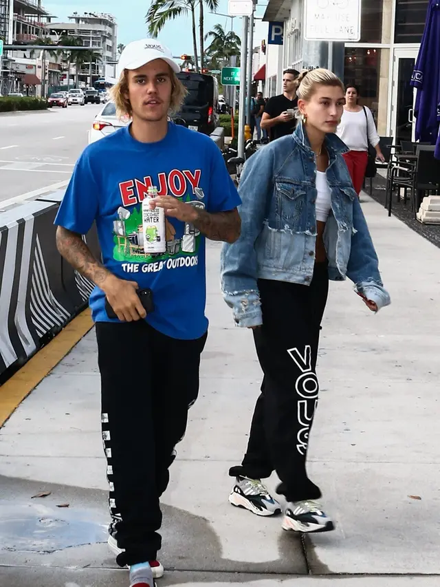 [Bintang] Hailey Baldwin - Justin Bieber