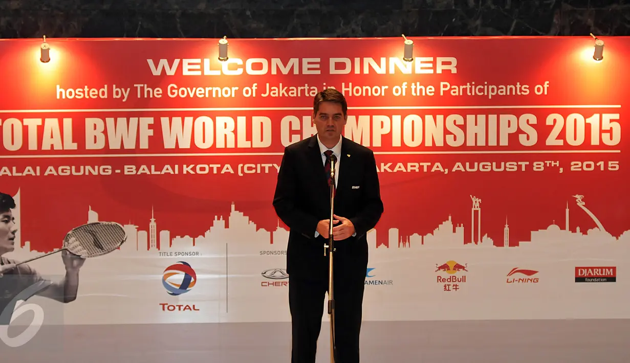 Presiden BWF Poul Erik Hoyer memberikan sambutan saat acara Welcome Dinner penyambutan Kejuaraan Dunia Bulutangkis 2015 di Gedung Balai Kota, Jakarta, Sabtu (8/8/2015).(Liputan6.com/JohanTallo)