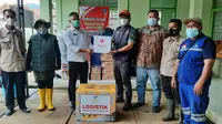 Sekretaris Daerah Kabupaten Garut, Nurdin Yana merespon cepat intruksi Menteri Sosial untuk mendirikan lumbung sosial di lokasi banjir badang Kecamatan Sukawengi dan Karangtengah, Garut, Jawa Barat. (Liputan6.com/Jayadi Supriadin)