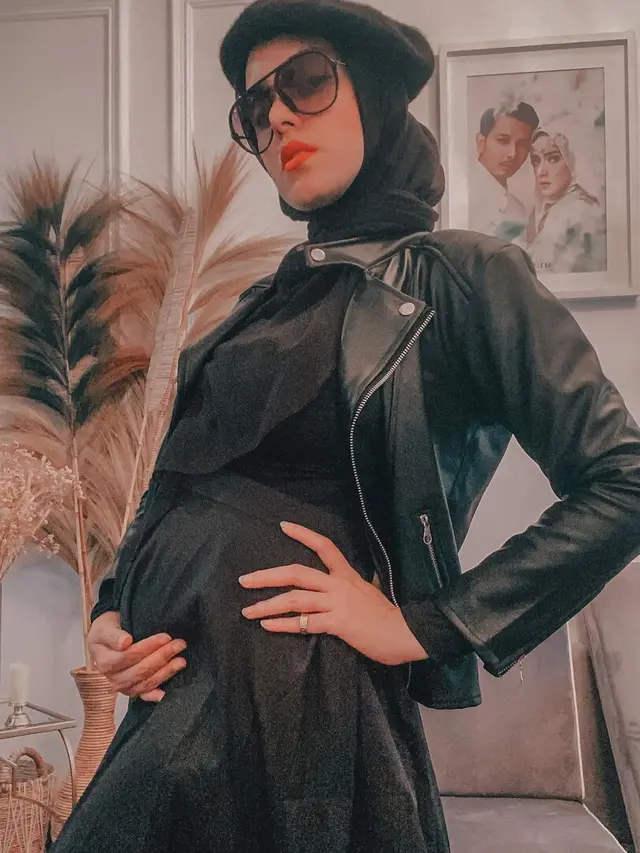 Fairuz A Rafiq Melahirkan Anak Ketiga, Ini 6 Potret Perjalanan Kehamilannya