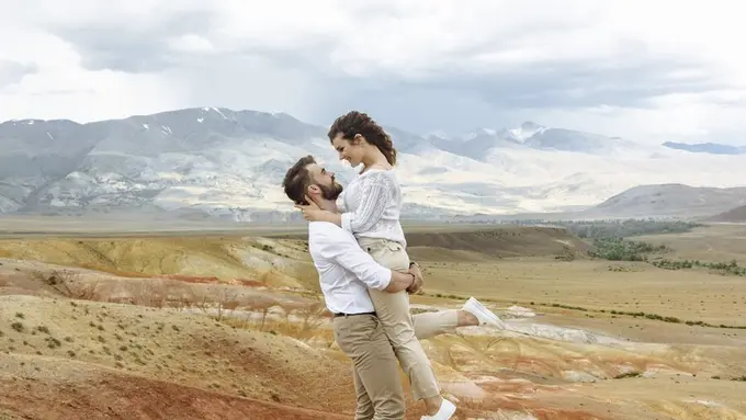 Ilustrasi cinta yang terus tumbuh/freepik.com/contributor29639600