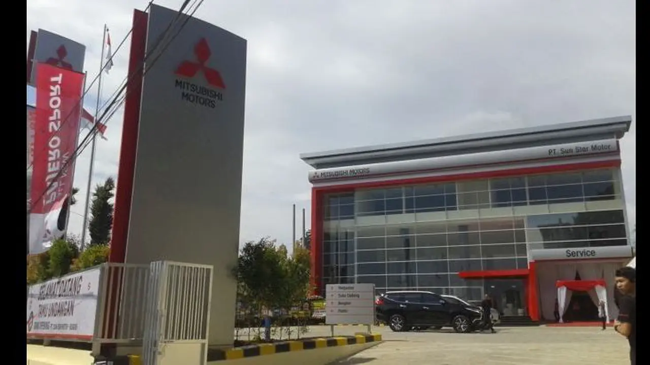 Mitsubishi Resmikan Dealer Khusus Kendaraan Penumpang di Bogor