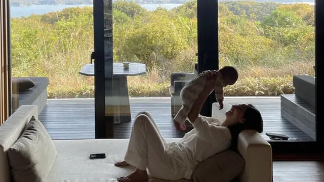 Potret Nadia Saphira Liburan di Jepang bersama anaknya, credit: Instagram (@nadsap)