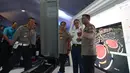 Kapolri Jenderal Pol Idham Aziz (kanan), Gubernur DKI Jakarta Anies Rasyid Baswedan (kedua kanan) dan Kapolda Metro Jaya Irjen Pol Gatot Edi Pramono (ketiga kanan) saat menghadiri acara Launching ETLE Development Program di Polda Metro Jaya, Jakarta, Kamis (5/12/2019). (merdeka.com/Imam Buhori)