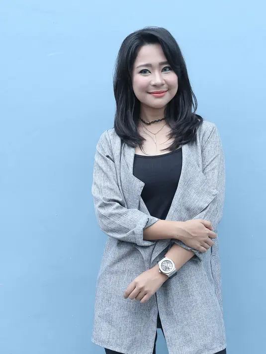 Disinggung masalah pernikahan, pemilik album 'Tergantung Kamu' itu mengaku belum memiliki target kapan akan menikah. "Aku nggak punya target. Aku kan pecicilan dan merasa masih aktif," ujar Chiquita. (Galih W. Satria/Bintang.com)