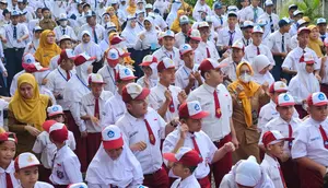 Mengurai Untung Rugi di Balik Wacana Siswa Tak Otomatis Naik Kelas
