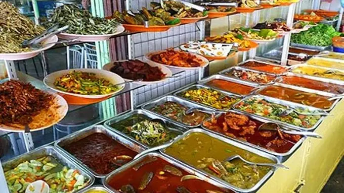 5 Makanan Wajib untuk Anak Kosan