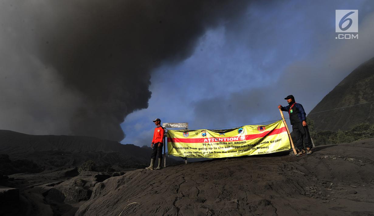 FOTO: Geliat Wisata Saat Gunung Bromo Erupsi - Page 1 ...
