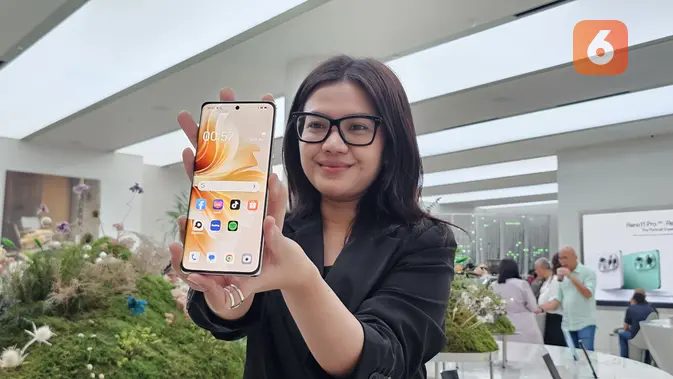 <p>Oppo resmi merilis Oppo Reno 11 5G di Indonesia, smartphone penerus Oppo Reno 10 5G dengan sejumlah peningkatan di dalamnya (Liputan6.com/ Yuslianson)</p>